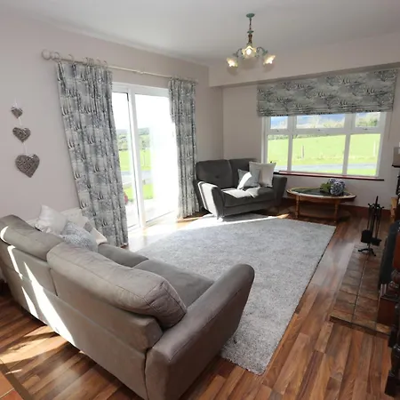 Cassidy 3 Bed Holiday home Cavan